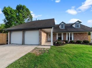 11702 Brettwood Ct, Houston, TX 77089