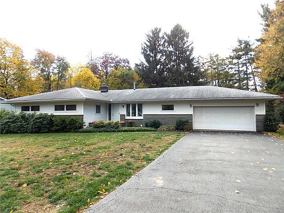2nd image of 8 Larchwood Dr