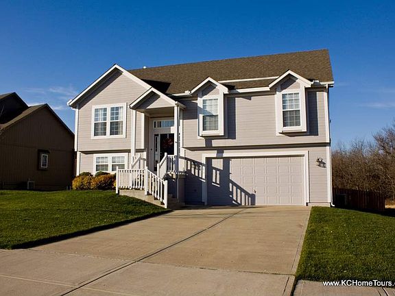 4th image of 1018 Sutherland Dr