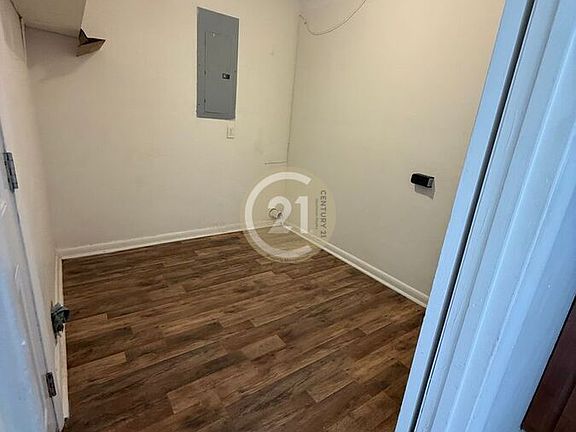 5th image of 6069 Foresttown Dr
