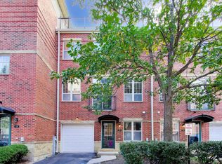 3259 N Bay Ct, Chicago, IL 60618