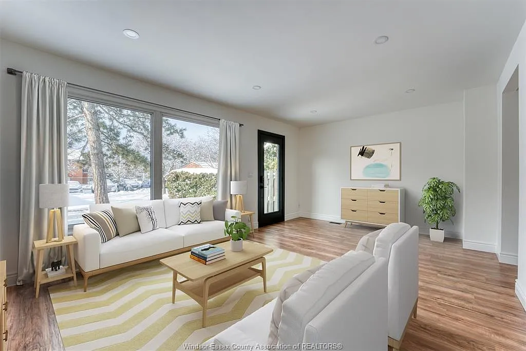 4 bed, 1.5 bath, $2,450 — Photo 1