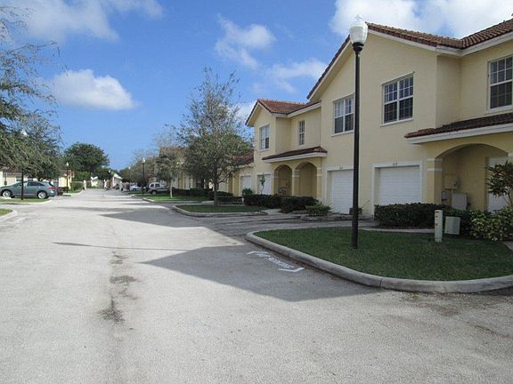 2nd image of 1221 NW 27th Ave