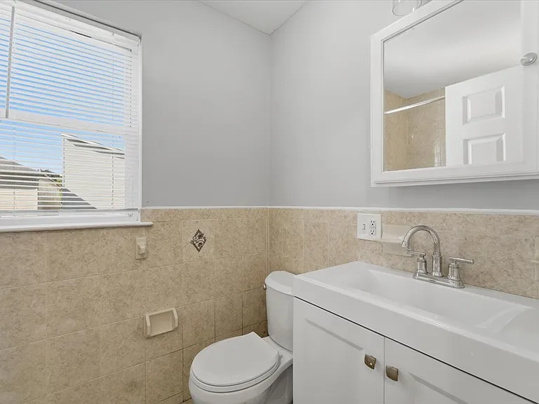 721 S 19th St #1 — Photo 16