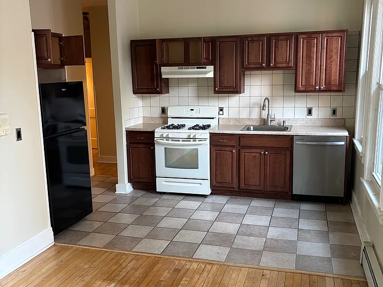1565 New Scotland Rd #205 — Photo 3