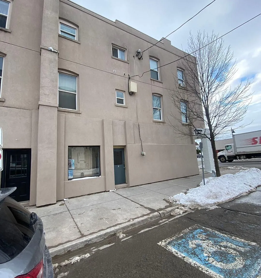 2 bed, $1,880 — Photo 2