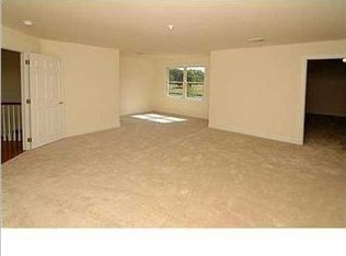 58 Yellow Meetinghouse Rd, Cream Ridge, NJ 08514