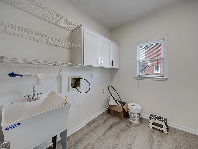 5795 Dovnick Dr — Photo 30