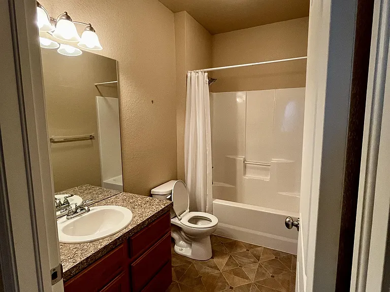 6915 W 3rd St #310 — Photo 12