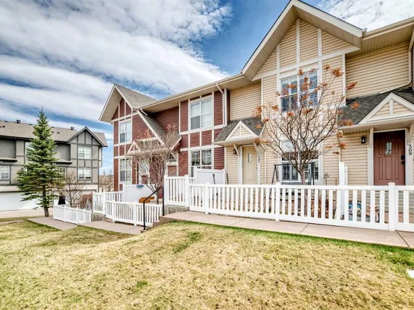 307 New Brighton Vlg SE, Calgary, AB T2Z 0T6