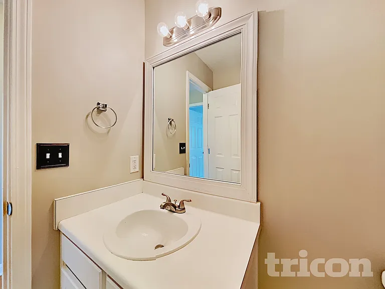 195 Falcon Ridge Dr — Photo 10