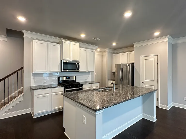 2488 Irwell Way — Photo 5