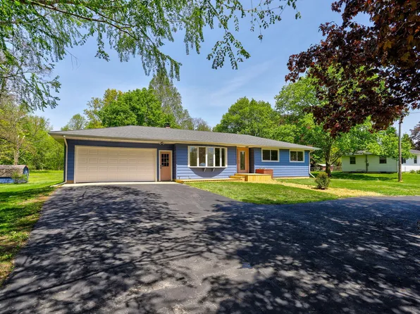 515 W Kalamazoo St, Bloomingdale, MI 49026