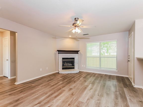 3rd image of 1512 Killdee Ct