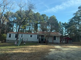 224 Pinewood St, West End, NC 27376