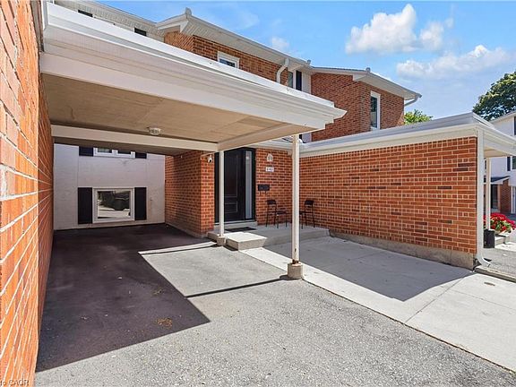 2nd image of 427 Keats Way #2