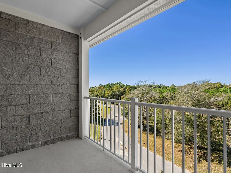 2272 Dolphin Shores Dr SW #402 — Photo 29