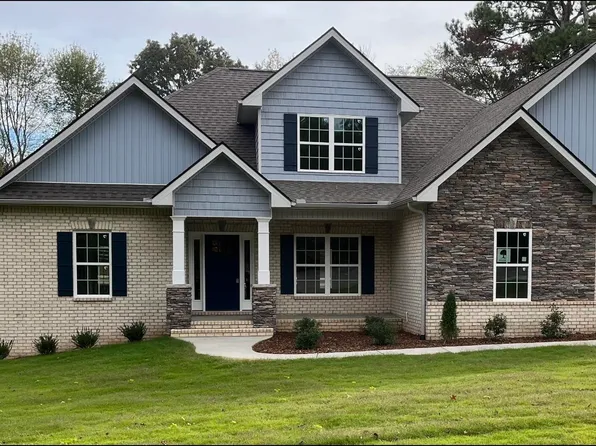 27092 Red Acres Ln, Athens, AL 35613