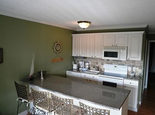 40 Folly Field Rd #250B, Hilton Head Island, SC 29928