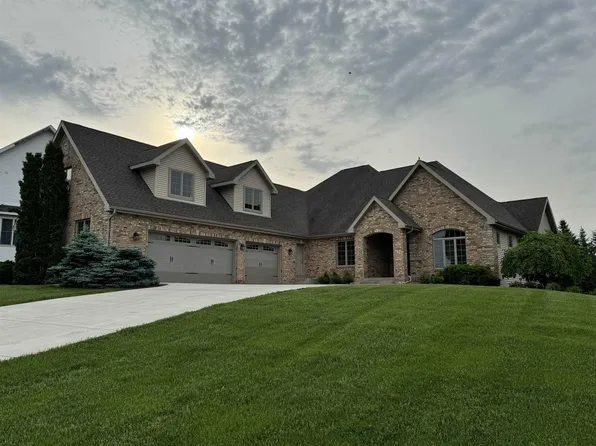 9825 Hill Creek Drive, Verona, WI 53593