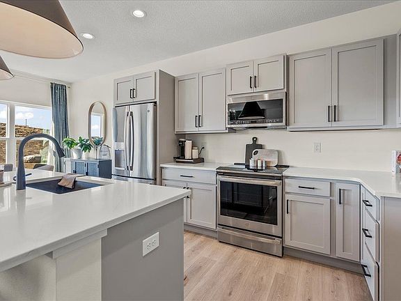 4th image of 5017 Cohen Ct
