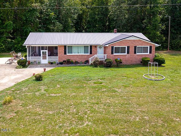 4th image of 292 Ernest Turner Rd