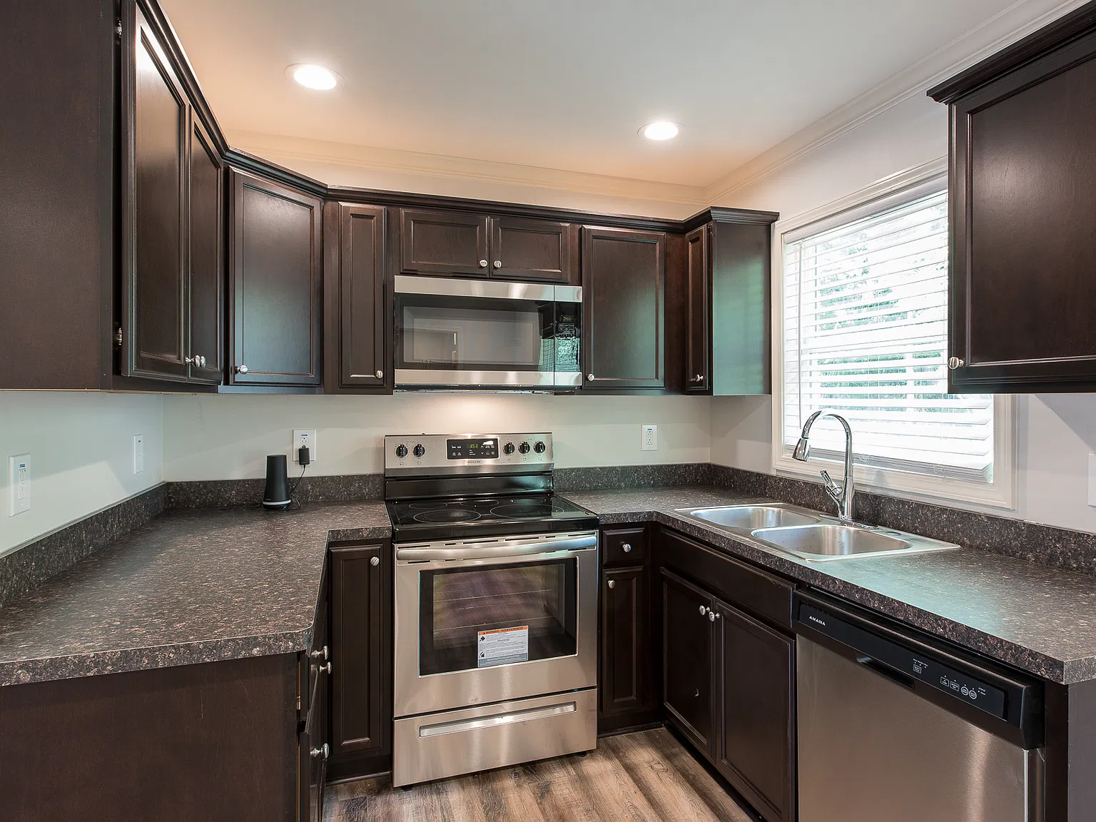 455 Bolton Rd Atlanta, GA 30331 — Photo 4