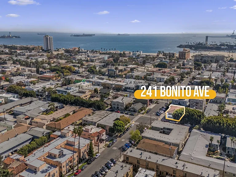 241 Bonito Avenue — Photo 6