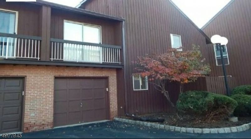 2nd image of 4221 Bloomingdale Dr #4221
