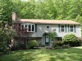 53 New Templeton Rd, Hubbardston, MA 01452