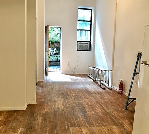 4th image of 310 E 93rd St APT 1W
