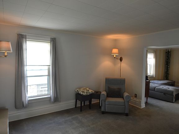 3rd image of 4109 Prescott Ave