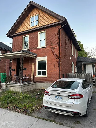 274 William St #L Photo 1