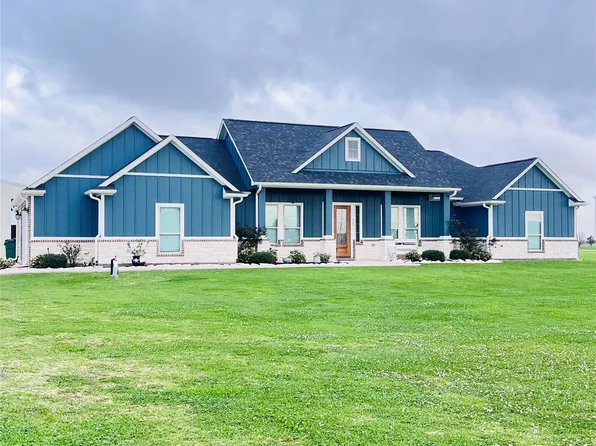 320 Buffalo Trl, Angleton, TX 77515