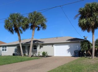 143 Lakeshore Dr, Rockport, TX 78382