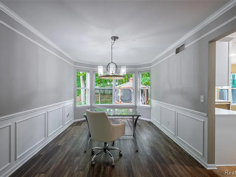 1250 Walloon Way — Photo 7