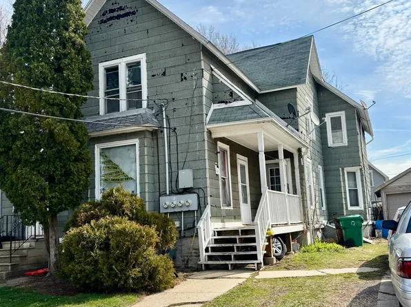 1016 S Main St, Belvidere, IL 61008