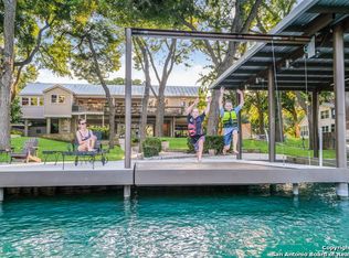 209 Lake Placid Dr, Seguin, TX 78155