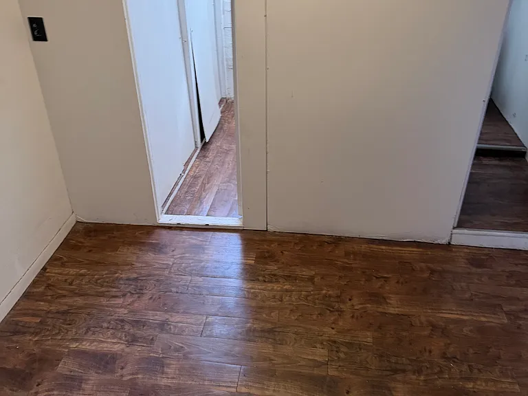 521 Randolph Dr — Photo 7
