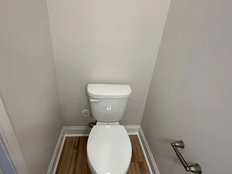 160 Loren Rd — Photo 8