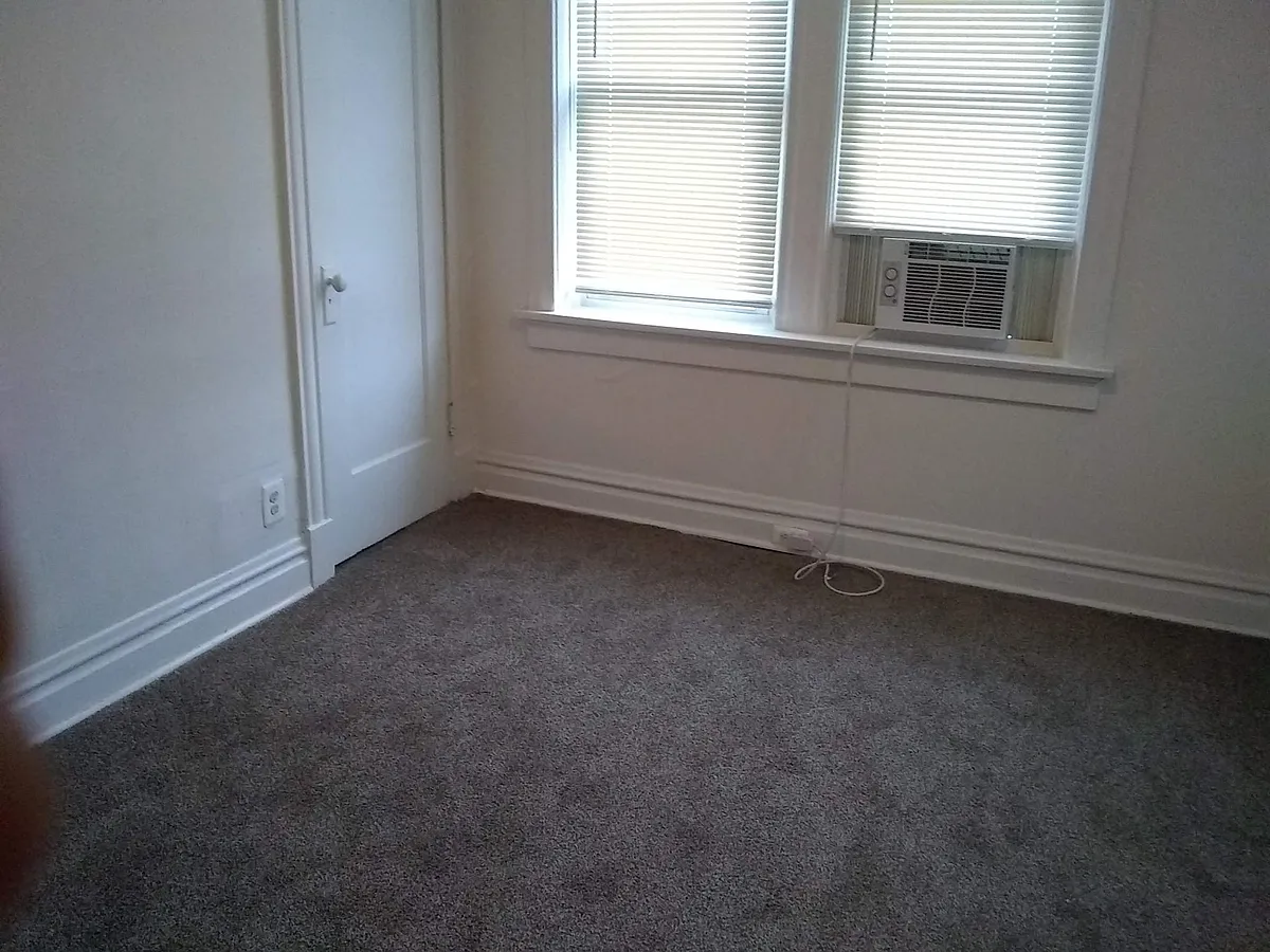 Building Photo - 2212 Portis Ave #A