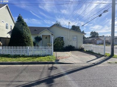 1610 36th St, Florence, OR, 97439
