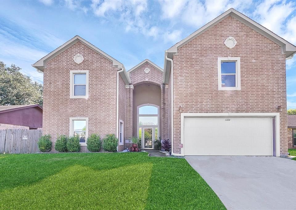 1434 Castle Glen Dr, Houston, TX 77015 Zillow