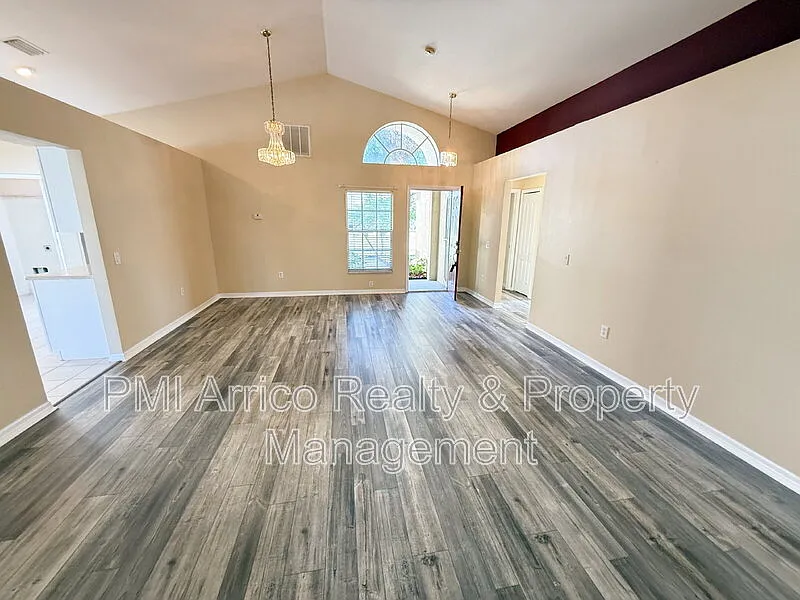 Building Photo - 13047 Bridleford Dr