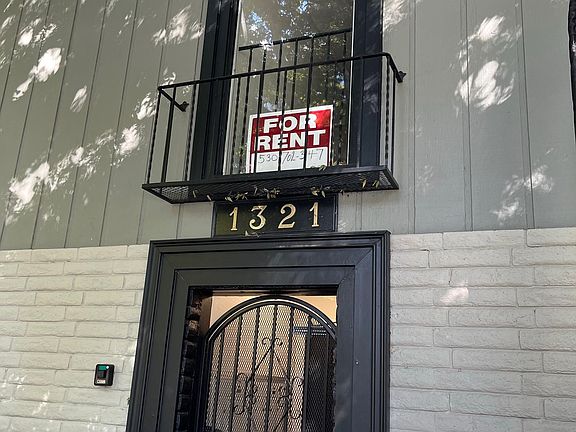 5th image of 1321 E St APT 3