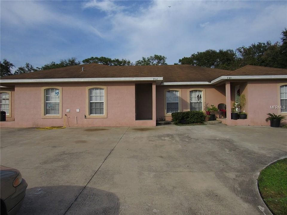 1st image of 951 Fox Lake Dr