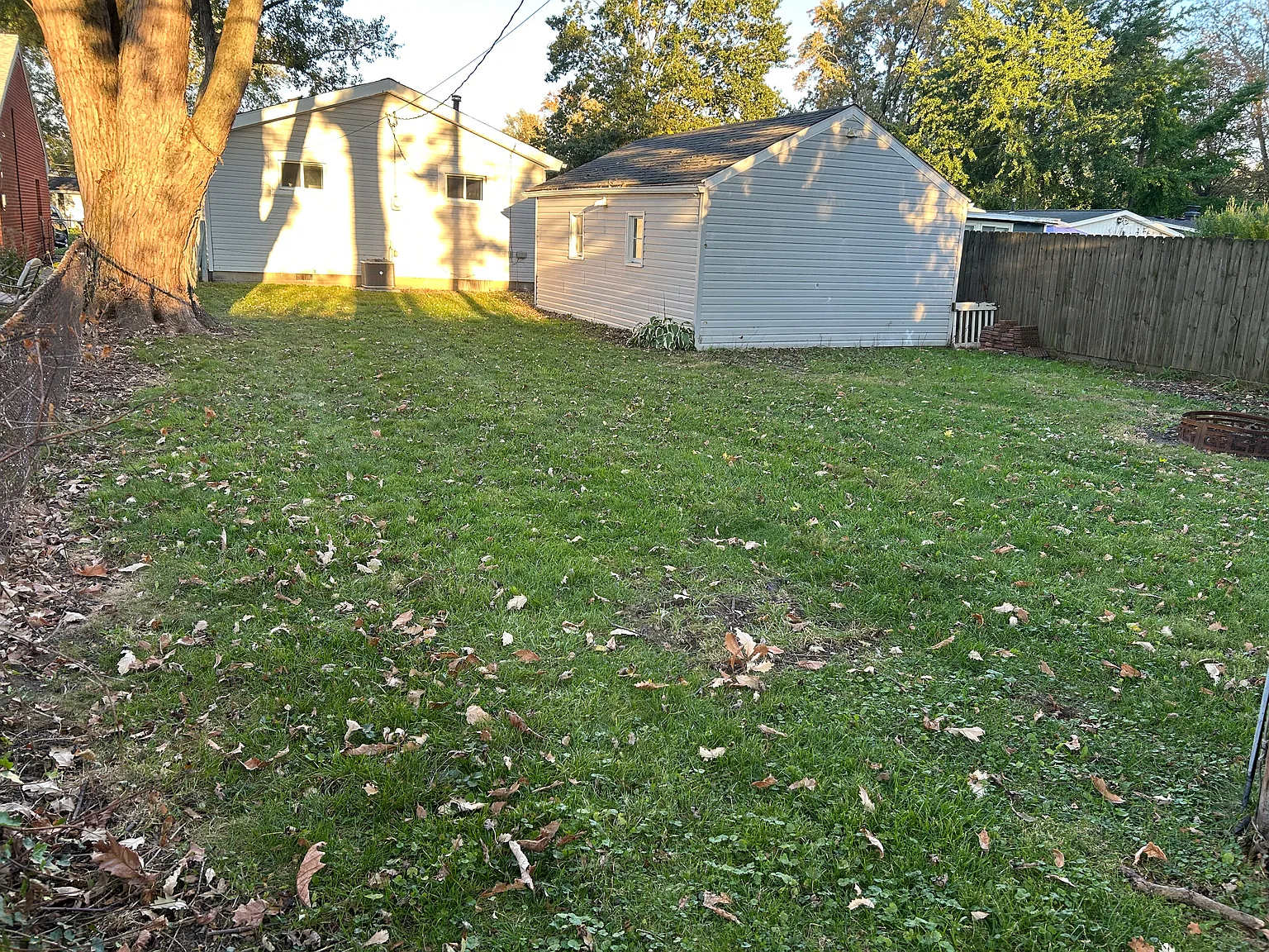 3 bed, 864 sqft, $1,500 — Photo 3