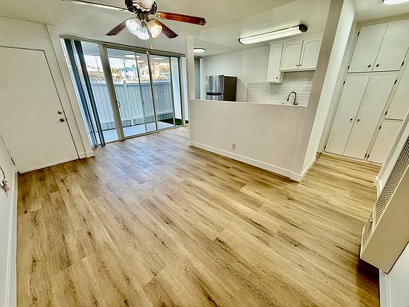 4th image of 3374 Overland Ave #1