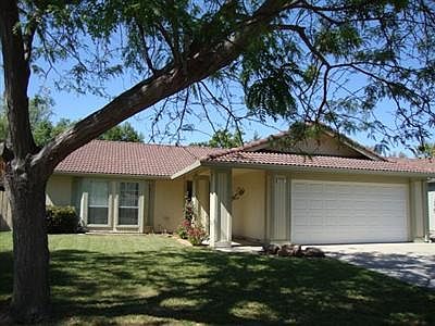 1st image of 445 W Deerwood Ln