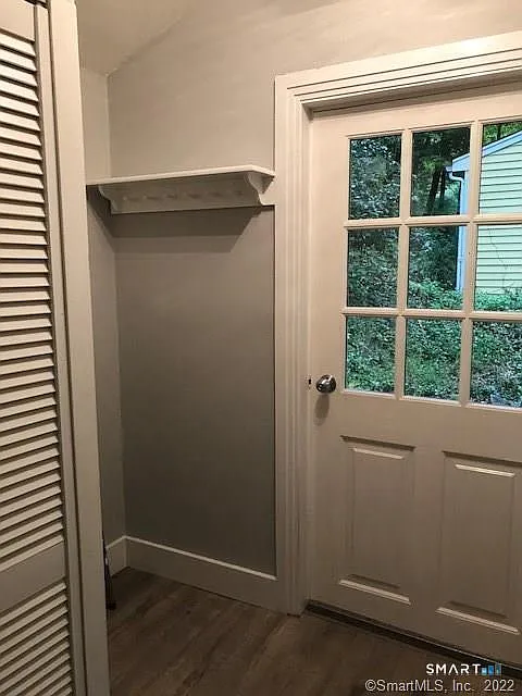 111 Redding Rd — Photo 3